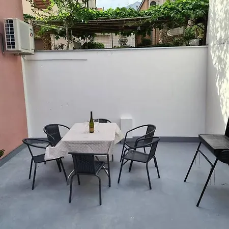 Mia Apartment *